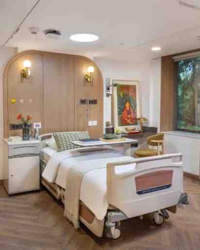 Patient Room in Apollo Athenia Women’s Cancer Centre Hospital